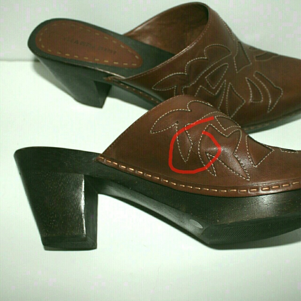 Gianni Bini brown leather mules/clogs - Picture 8 of 8